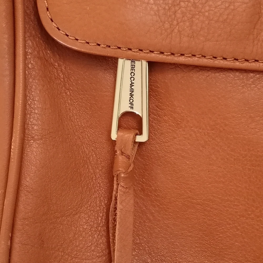 Rebecca Minkoff Leather Classic Casual Gold Hardwear Convertible Chain Crossbody